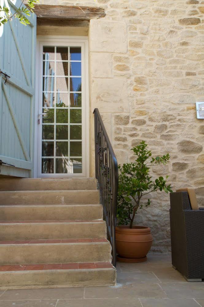 Domaine De La Pomme Hotel Trets Exterior photo